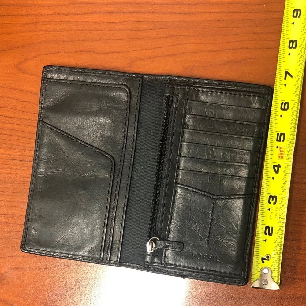Fossil Black Leather Tall Card & Key Holder